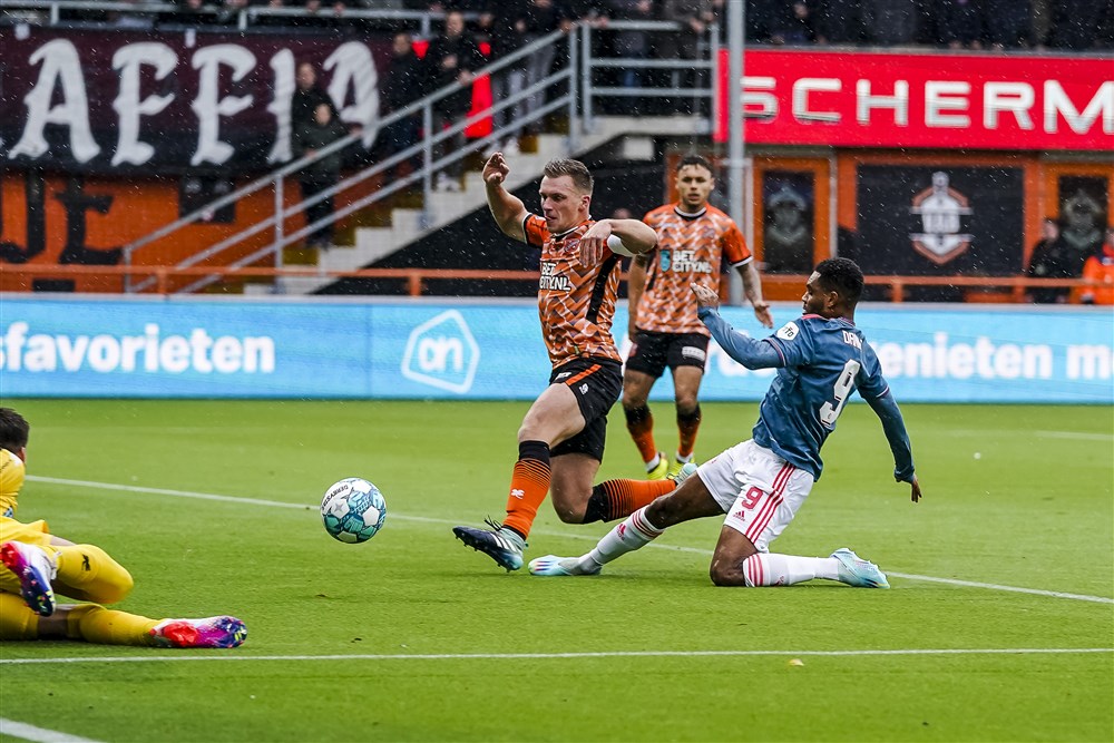 Feyenoord pakte FC Volendam zonder moeite in (video)